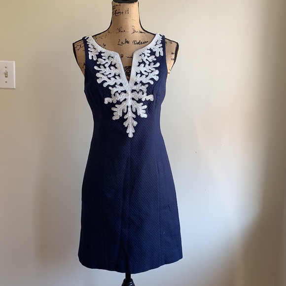 Lilly Pulitzer blue white jacquard sheath dress 2 - Picture 11 of 16